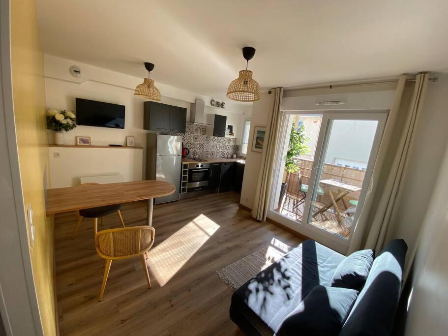 A 50 M De La Plage, Appartement De 35 M2 : Les Pieds Sales Brehal Экстерьер фото