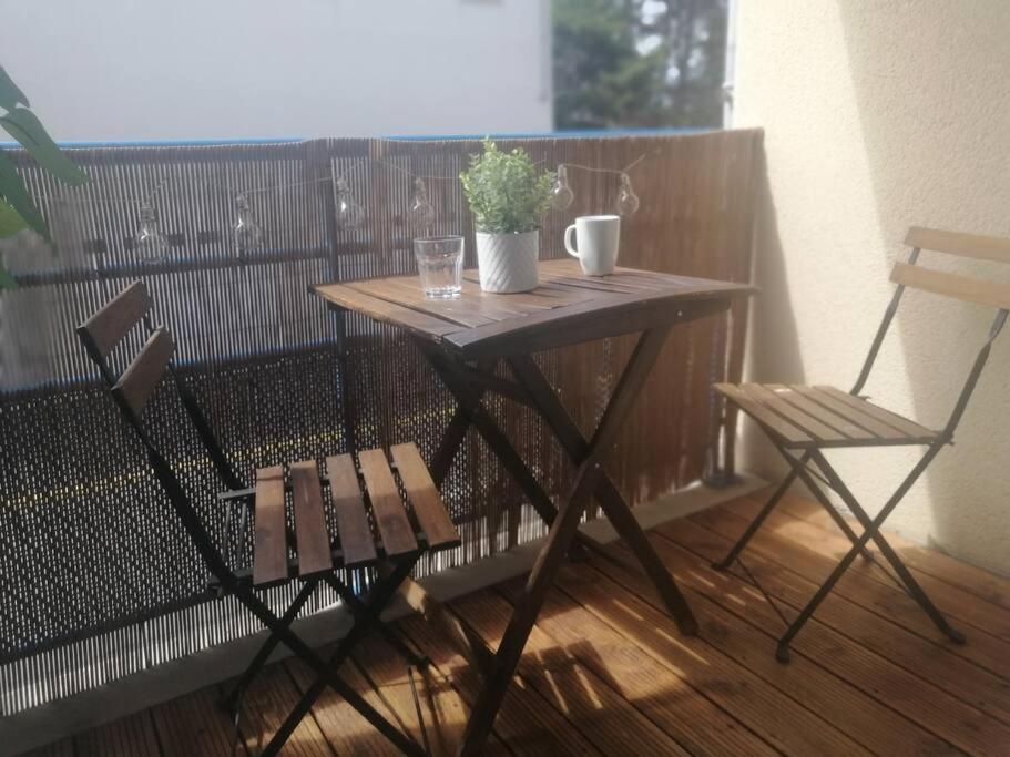 A 50 M De La Plage, Appartement De 35 M2 : Les Pieds Sales Brehal Экстерьер фото